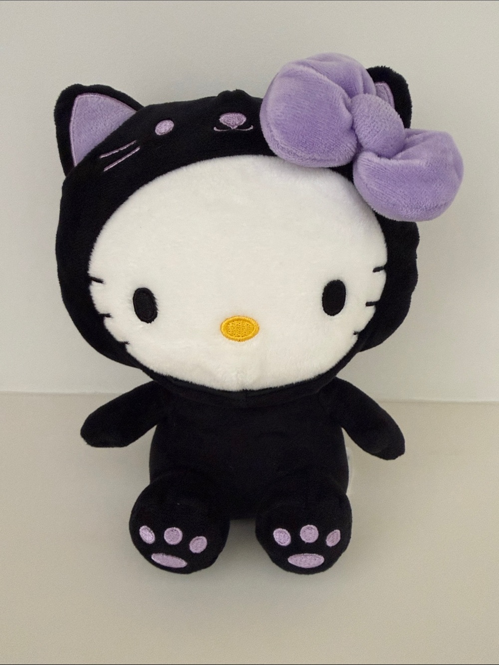 Sanrio Hello Kitty Halloween 8" Plush